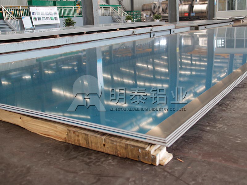 5052鋁板用于機(jī)械設(shè)備有哪些優(yōu)勢(shì)？一噸價(jià)格多少？